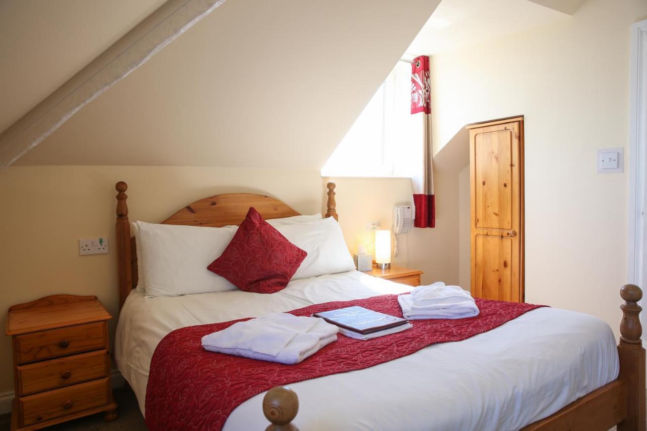 Отель The Seacliffe - 4*